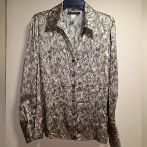 A Jones New York 100% Silk long sleeve button-down shirt in a size 16W.